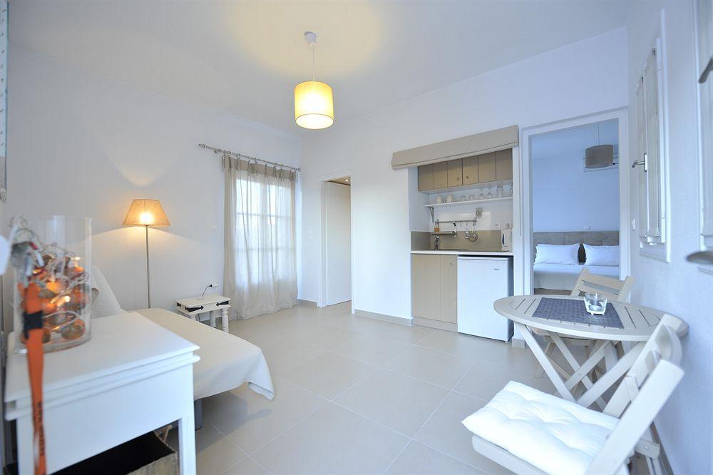 Almira Suites - Seafront - Naousa  Bagian luar foto