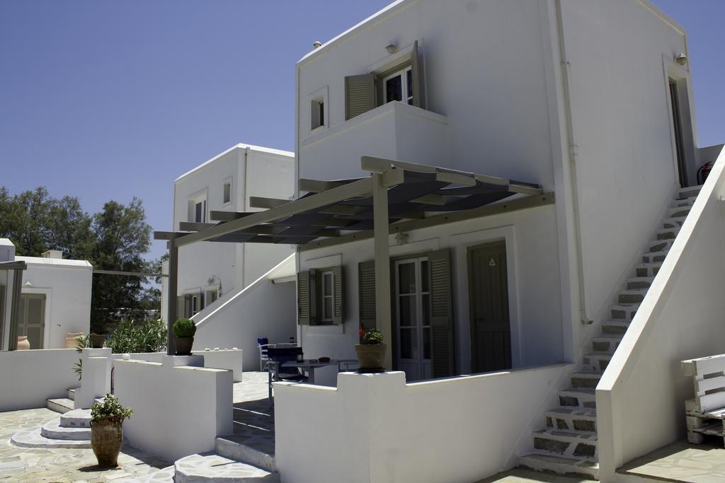 Almira Suites - Seafront - Naousa  Bagian luar foto